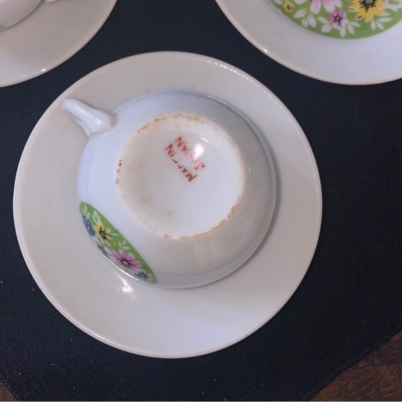 JAPAN Toy Tiny Play Tea Set Doll House China Dishes 8 pc Cups Plates VTG TEAPOT - Picture 3 of 15